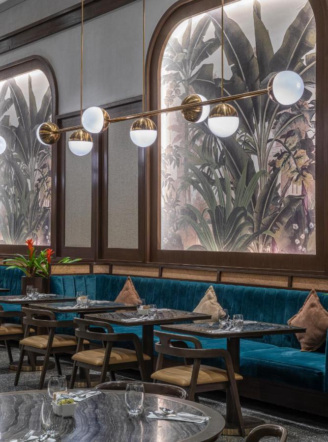 Fili Hotel At Nustar 세부 외부 사진