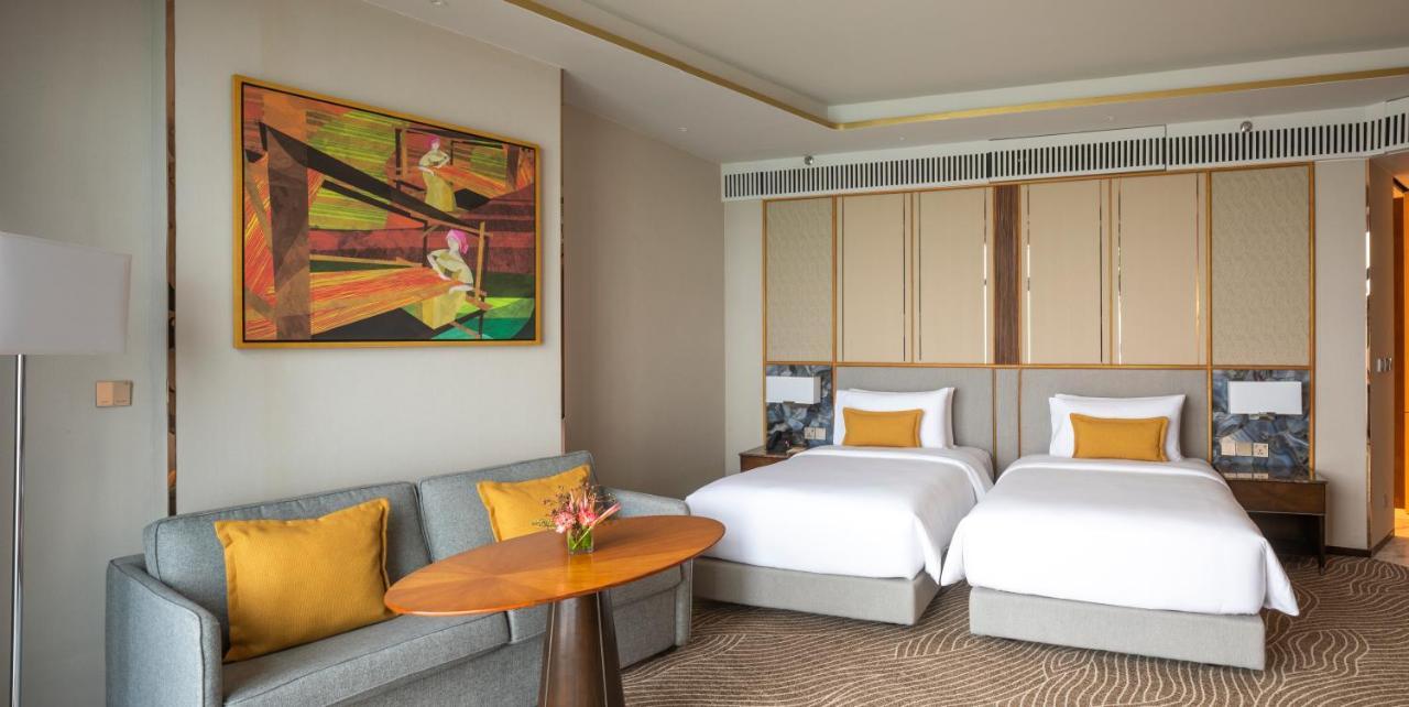 Fili Hotel At Nustar 세부 외부 사진
