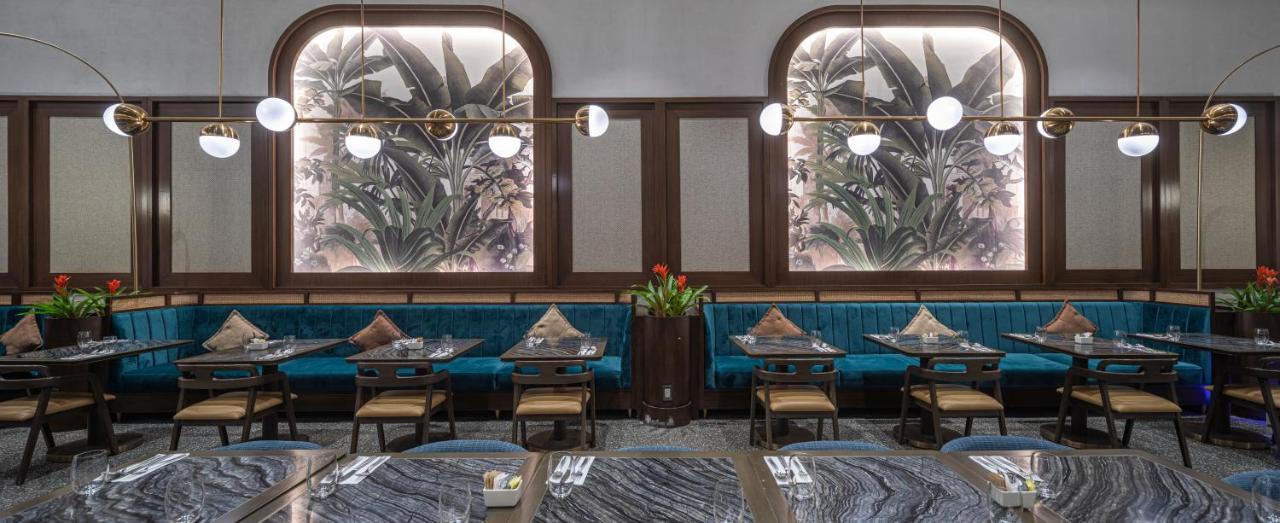 Fili Hotel At Nustar 세부 외부 사진