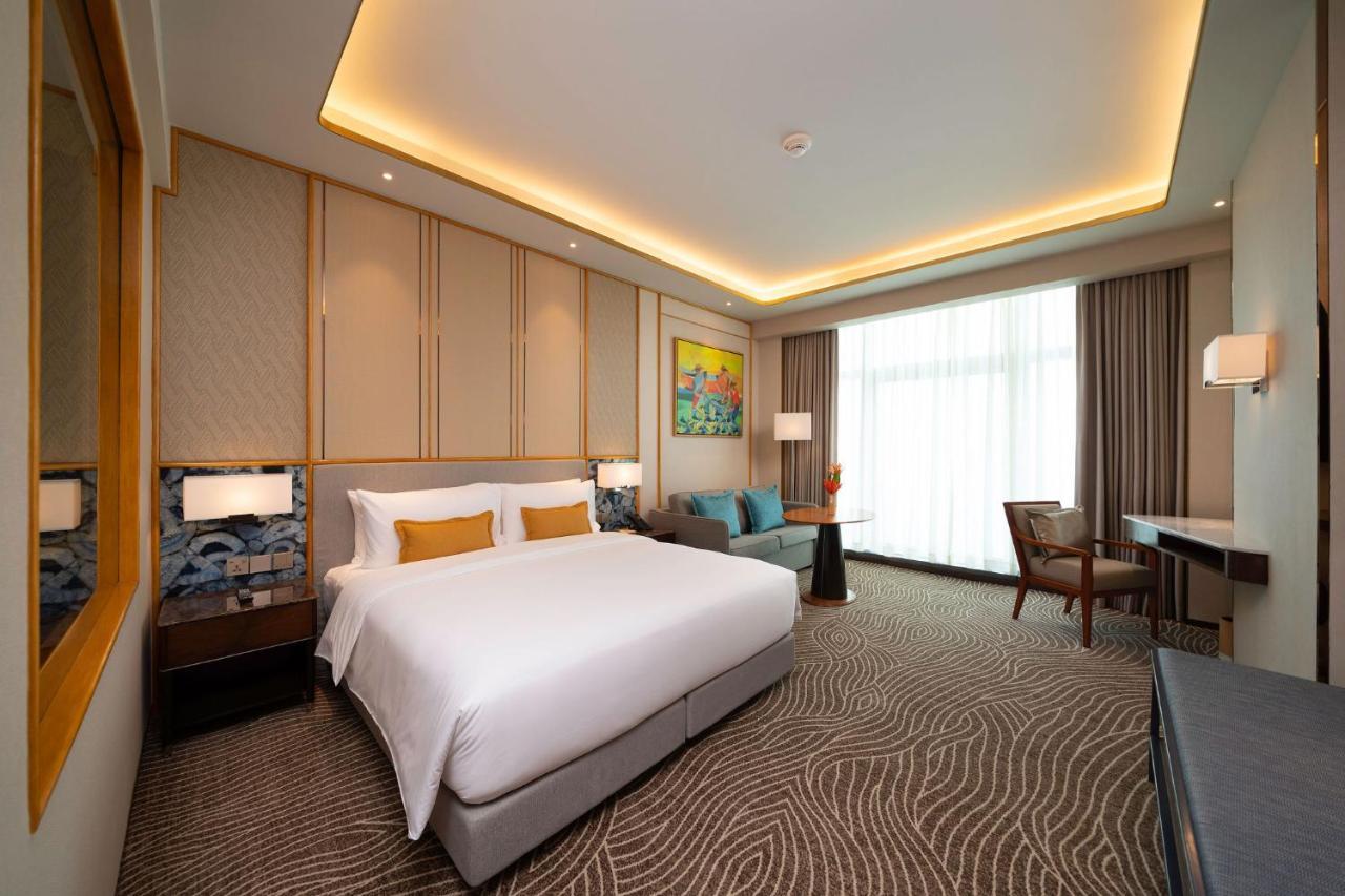Fili Hotel At Nustar 세부 외부 사진