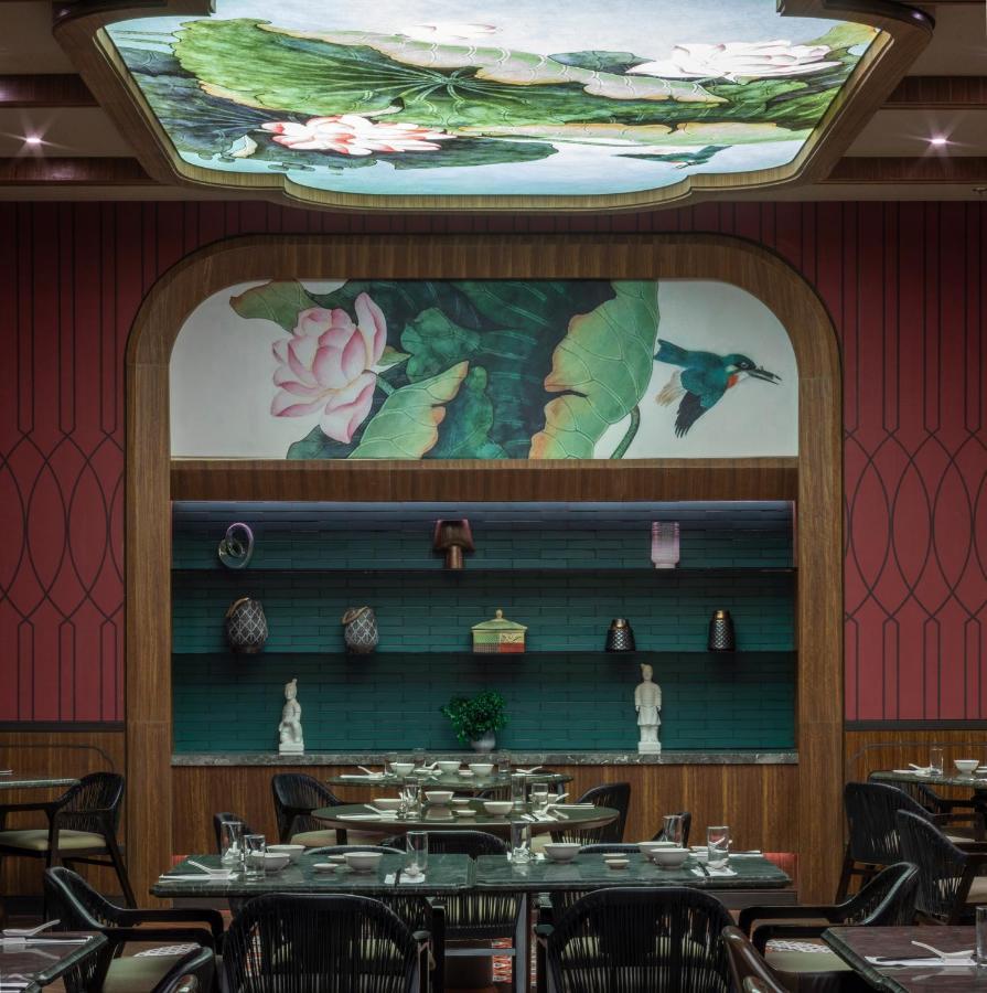 Fili Hotel At Nustar 세부 외부 사진