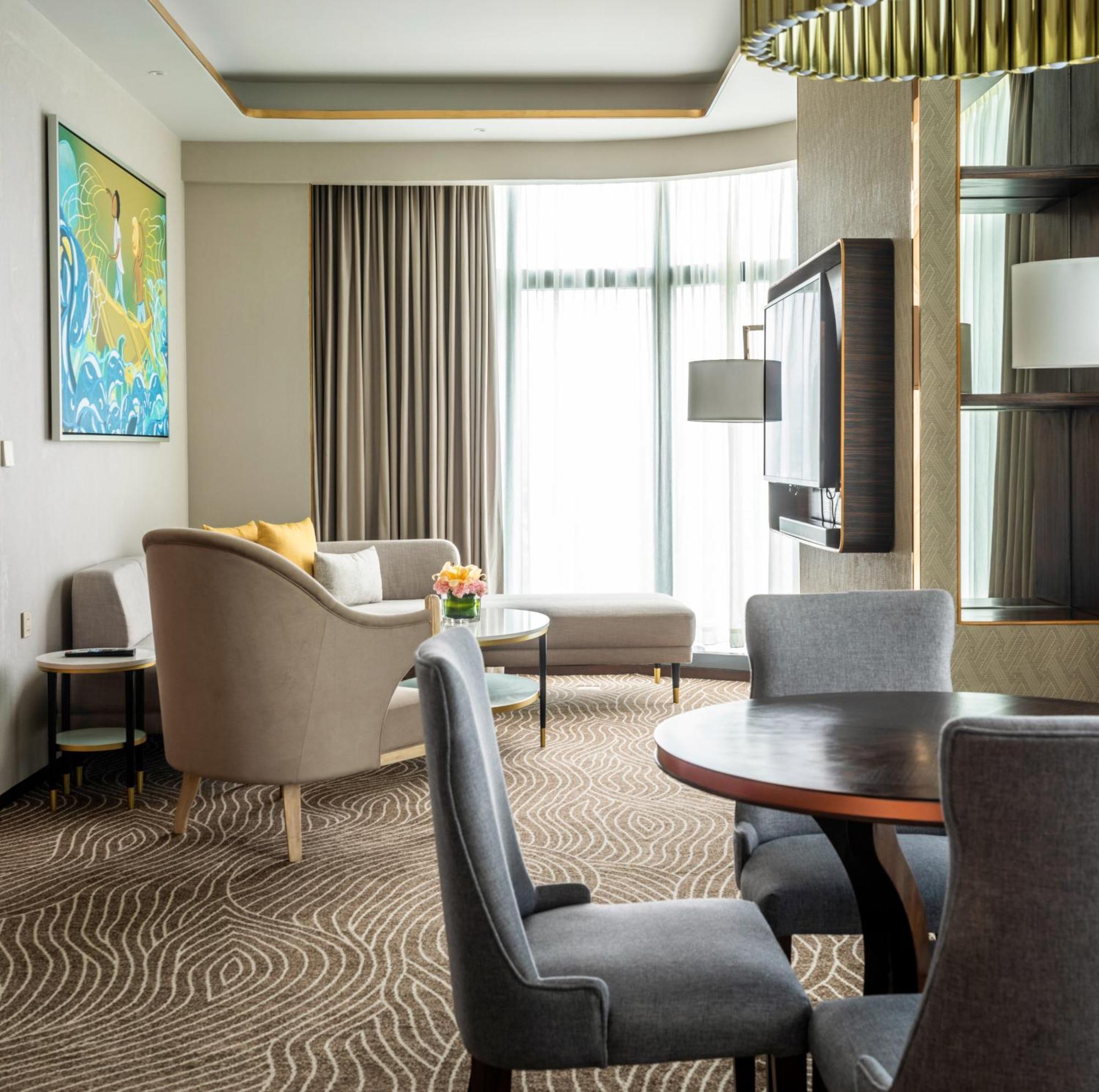 Fili Hotel At Nustar 세부 외부 사진